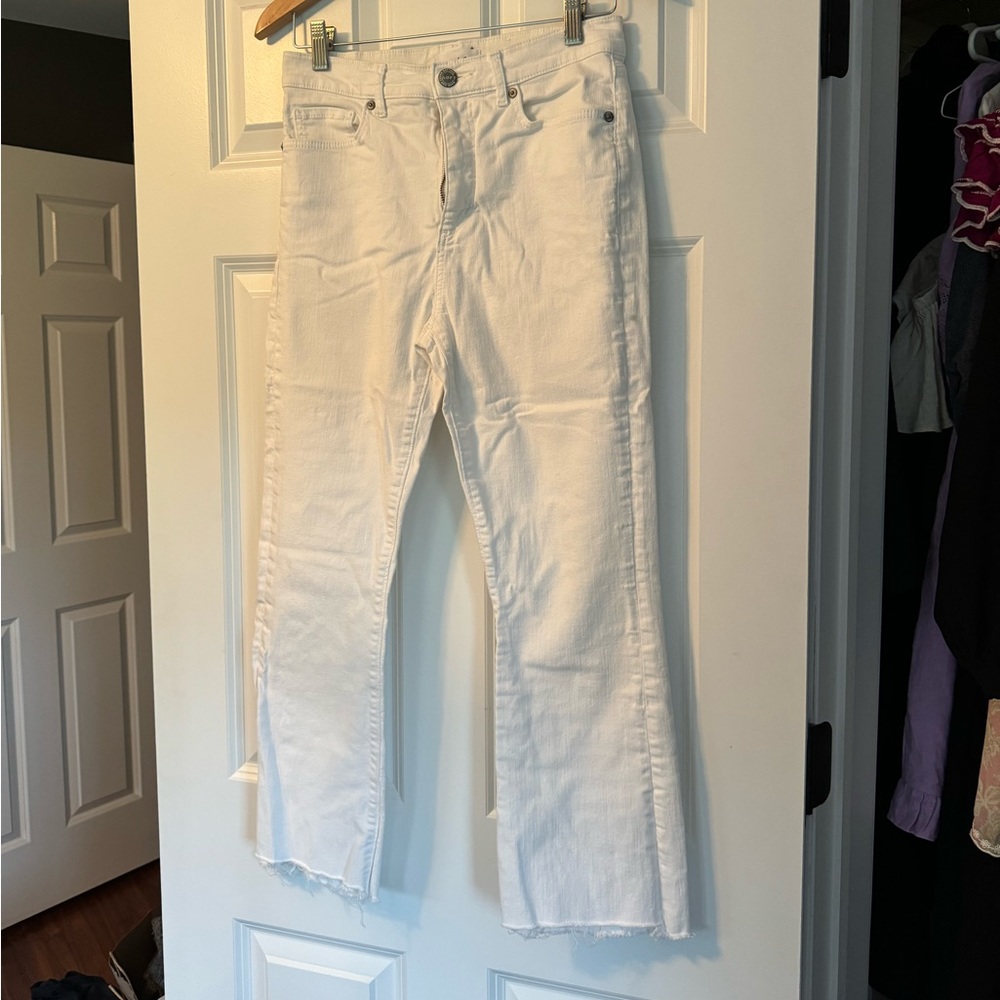 Loft high waist kick crop raw hem white jeans size 4/27